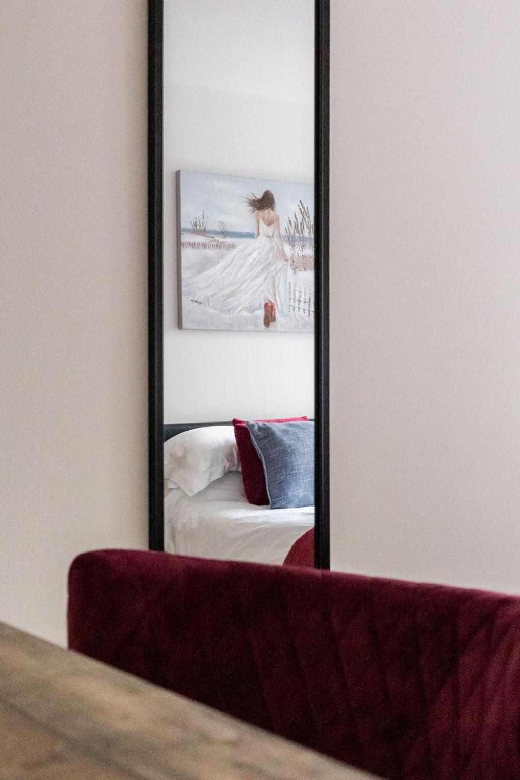 Stylish Town Centre Apartment, W Parking, Nr Beach 伯恩茅斯 外观 照片